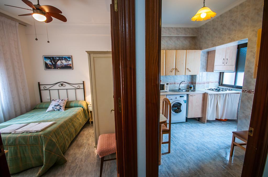 Apartamento Rincon Del Salvador 2 Пласенсия Екстериор снимка